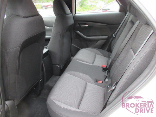 2.5 e-Skyactiv G140 FWD Prime Line  _image_interier_back