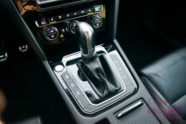 2.0 TDI 140 kW DSG 4Motion_volkswagenpassat2.0tdidsg4motionhighlinerlineautobononitraautobazarnitradovozautznemeckadovozautnaobjednavku-23.jpg