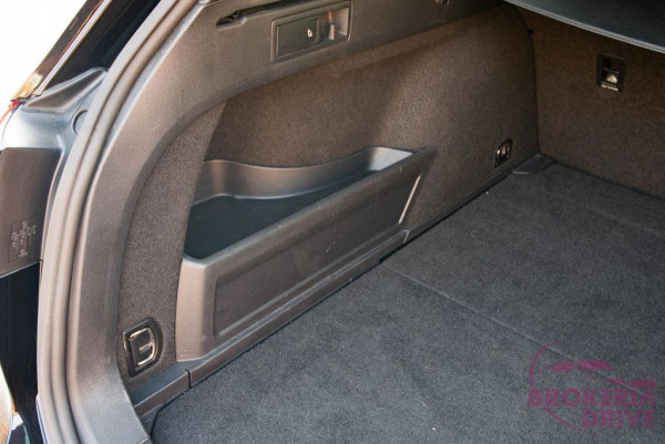 2.0 TDI 140 kW DSG 4Motion_volkswagenpassat2.0tdidsg4motionhighlinerlineautobononitraautobazarnitradovozautznemeckadovozautnaobjednavku-31.jpg