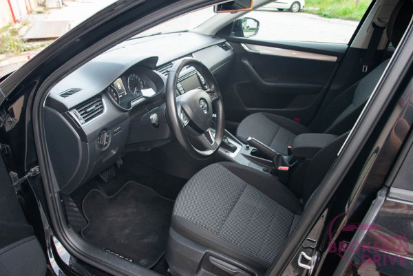 2.0 TDI 110 kW DSG _škodaoctaviacombi2.0tdidsgpredflautobononitraautobazarnitradovozautznemeckadovozautnaobjednavku-13.jpg