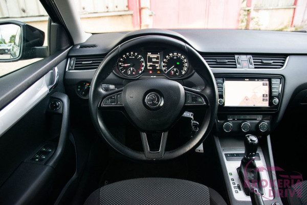 2.0 TDI 110 kW DSG _škodaoctaviacombi2.0tdidsgpredflautobononitraautobazarnitradovozautznemeckadovozautnaobjednavku-17.jpg