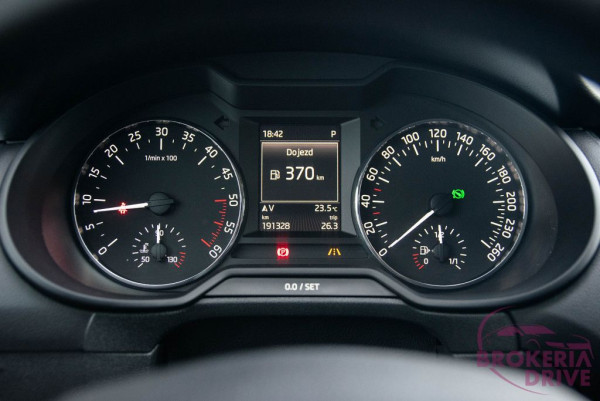 2.0 TDI 110 kW DSG _škodaoctaviacombi2.0tdidsgpredflautobononitraautobazarnitradovozautznemeckadovozautnaobjednavku-22.jpg