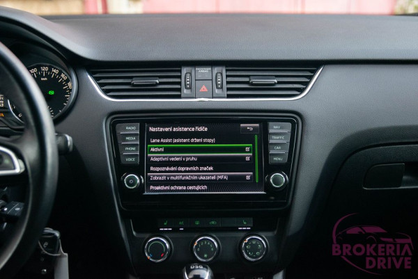 2.0 TDI 110 kW DSG _škodaoctaviacombi2.0tdidsgpredflautobononitraautobazarnitradovozautznemeckadovozautnaobjednavku-26.jpg