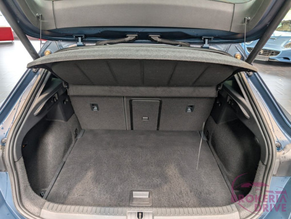 VZ 2.0 TSI 4Drive DSG Kamera | AHK | Navi_b4f66aa2-524c-4686-a9d4-2862f3b8b7e8.jpeg