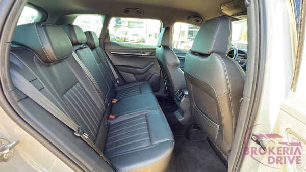 2.0 TSI Sportline 4x4 _image_interier_back