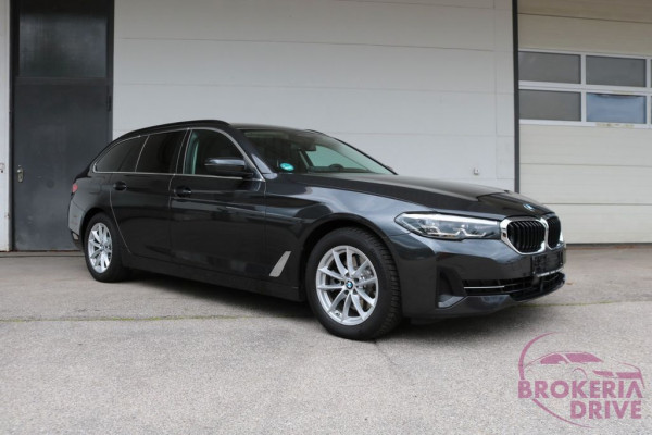 520d xDrive Head-up | Soft-close _a2a41bd0-52de-4904-8e6f-25a7d4cf10c6.jpeg