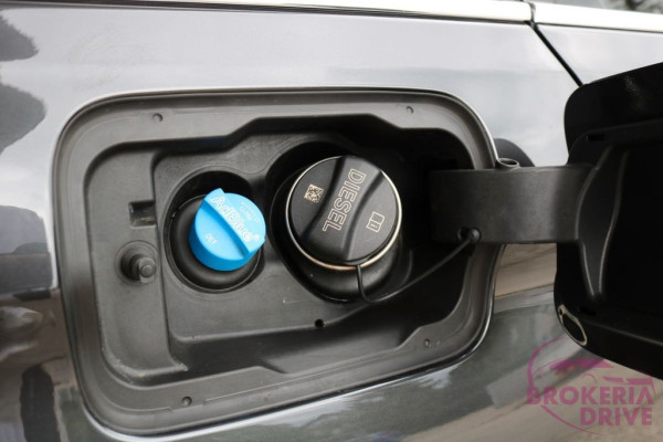 520d xDrive Head-up | Soft-close _e3fd6759-5b13-4b01-b7e7-a9c636dd11a0.jpeg