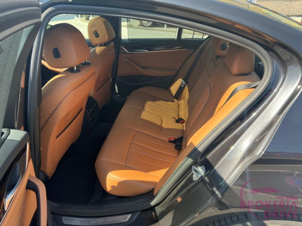 520d Luxury Line _image_interier_back
