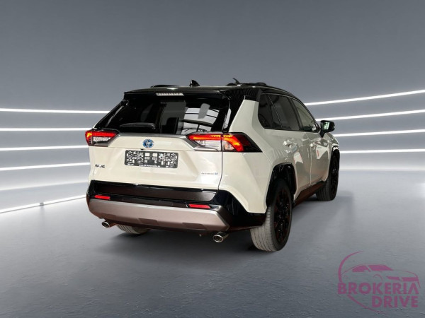 2.5I Hybrid 4X4 Style Selection _70b3a5fe-1e47-4c1a-9a52-f704e467cf7a.jpeg