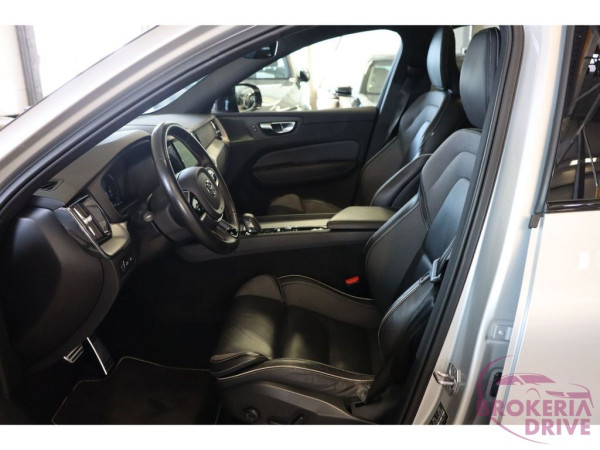 T6 Recharge AWD R-Design_c2f673b8-955c-424e-8f6c-03ff2f48252b.jpeg