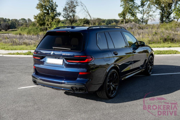 BMW X7 M60i xDrive