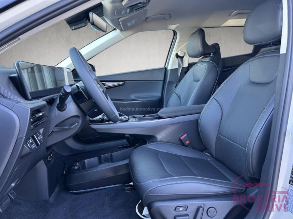  LR EARTH 4WD 239kW/325k aku 84 kWh AWD_2105905246_d5bd5333-6999-40a7-9080-3cddea58a4ee.jpg
