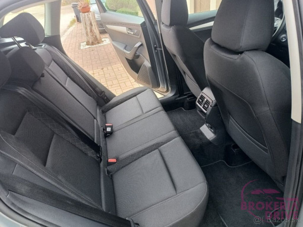 2.0 TDI Ambition r. 2022_image_interier_back