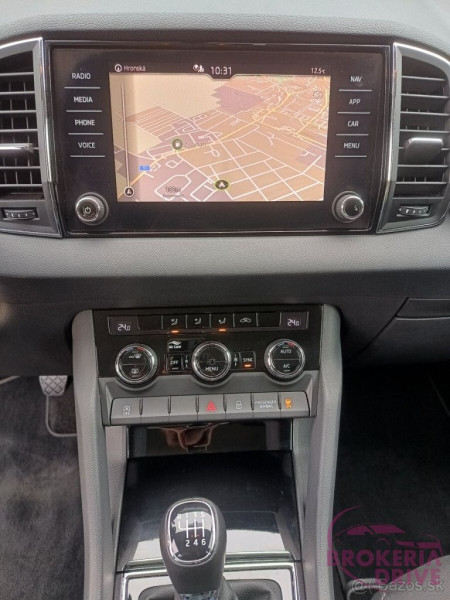 2.0 TDI Ambition r. 2022_184076374(14).jpg