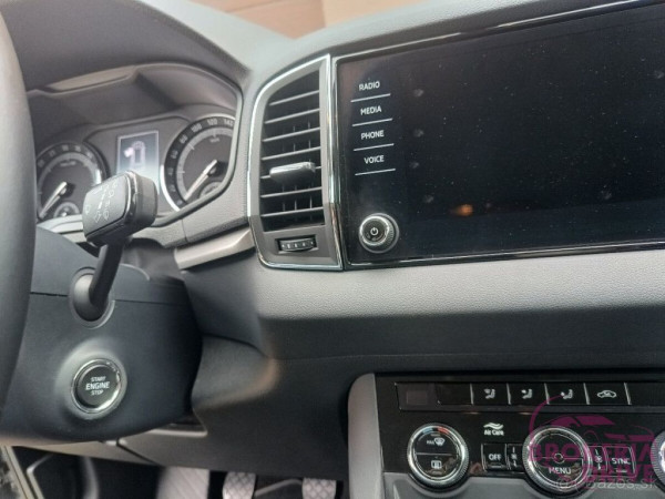 2.0 TDI Ambition r. 2022_184076374(19).jpg