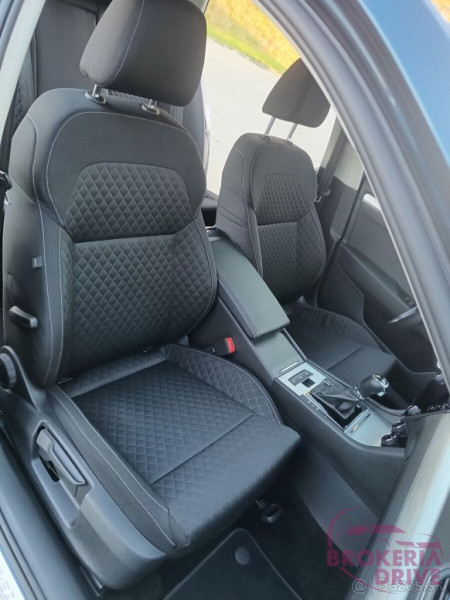 Combi 2.0 TDI Executive DSG_184387980(11).jpg