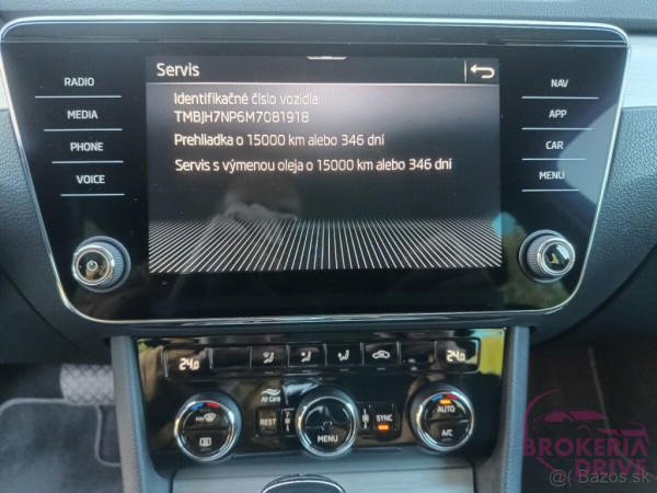 Combi 2.0 TDI Executive DSG_184387980(19).jpg