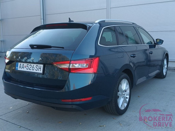 Combi 2.0 TDI Executive DSG_184387980(5).jpg