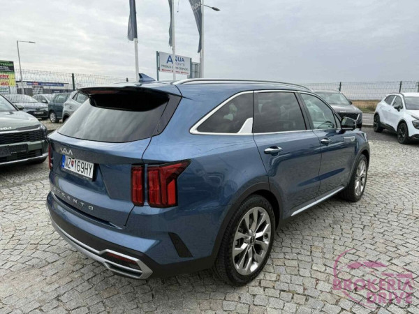 2.2 CRDi Platinum_183651403(2)_1.jpg