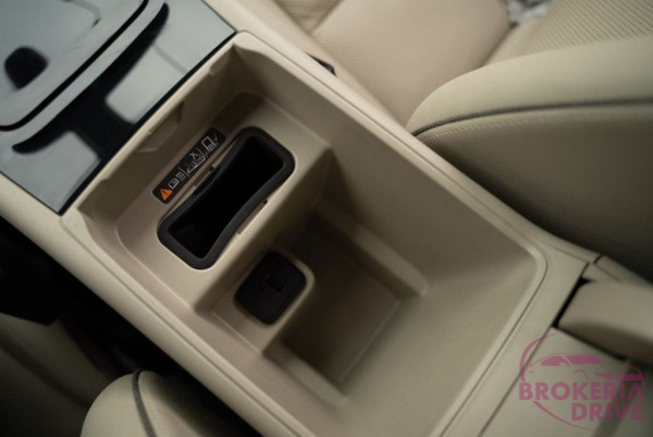 2.0 CDTI 125 kW AT8_opelinsignia2.0cdti125kwautobononitraautobazárnitradovozautznemecka-44.jpg