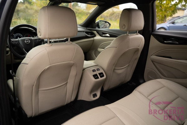 2.0 CDTI 125 kW AT8_opelinsignia2.0cdti125kwautobononitraautobazárnitradovozautznemecka-59.jpg