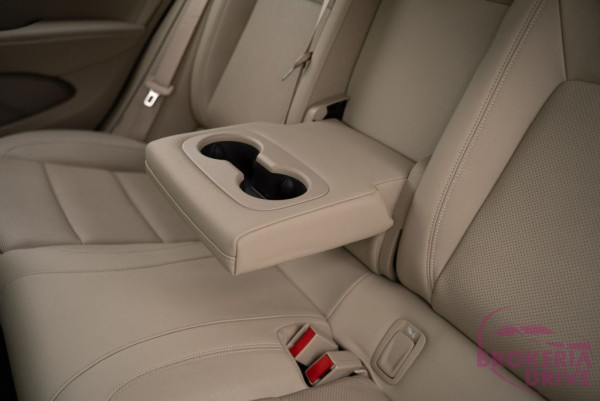 2.0 CDTI 125 kW AT8_opelinsignia2.0cdti125kwautobononitraautobazárnitradovozautznemecka-60.jpg