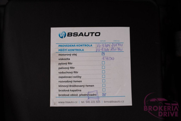 2.0 CDTI 125 kW AT8_opelinsignia2.0cdti125kwautobononitraautobazárnitradovozautznemecka-75.jpg