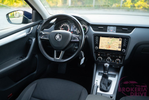 2.0 TDI 110 kW DSG_image_interier_front