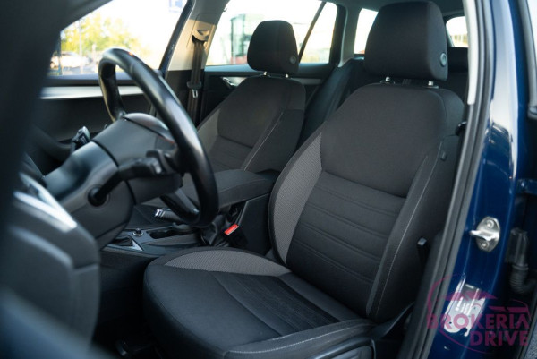 2.0 TDI 110 kW DSG_image_interier_back