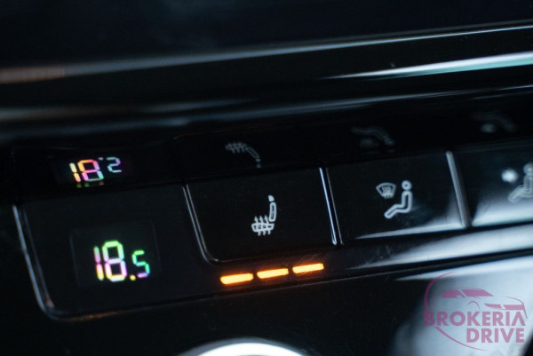 2.0 TDI 110 kW DSG_škodaoctaviacombi2.0tdiautobononitraautobazar-25.jpg