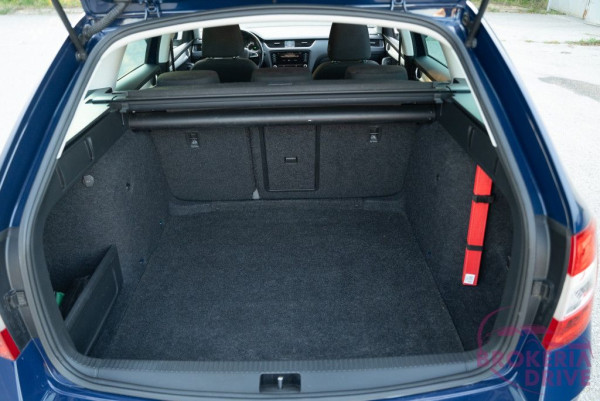 2.0 TDI 110 kW DSG_škodaoctaviacombi2.0tdiautobononitraautobazar-40.jpg