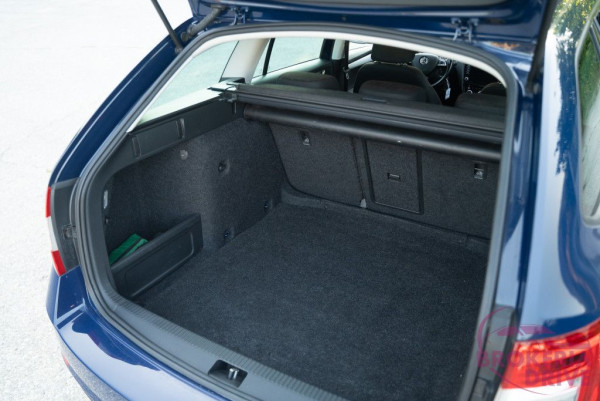 2.0 TDI 110 kW DSG_škodaoctaviacombi2.0tdiautobononitraautobazar-41.jpg