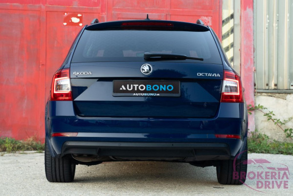 2.0 TDI 110 kW DSG_škodaoctaviacombi2.0tdiautobononitraautobazar-8.jpg