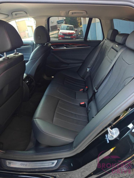 XDrive20i Advantage A/T_image_interier_back