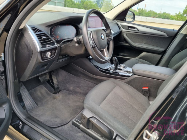 XDrive20i Advantage A/T_img-20251031-wa0079.jpg