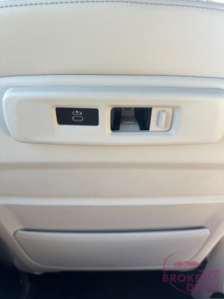 xDrive45e_image13.jpeg