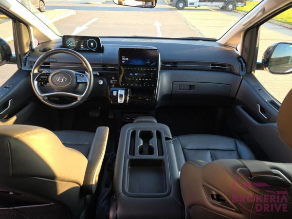 Premium 2.2 CRDi 130kW 4x4_image_interier_front