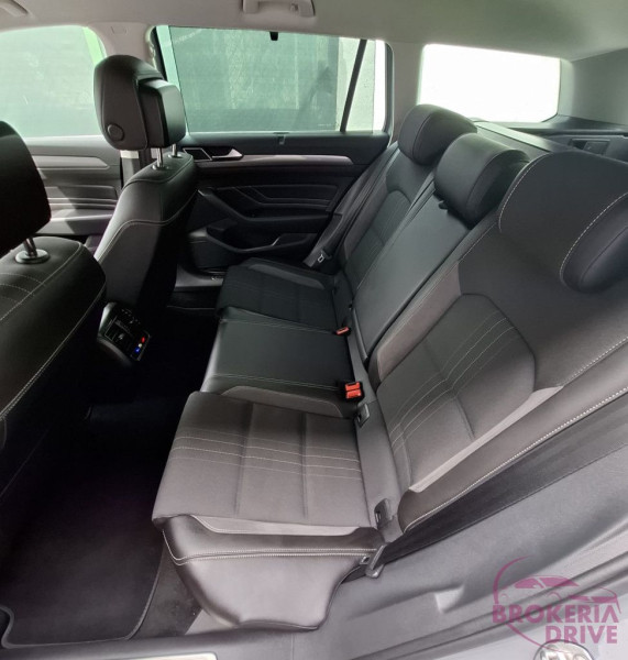 2.0tdi DSG_image_interier_back