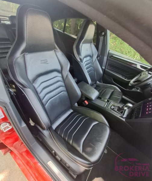 R-Line 1,4 TSi _image_interier_front