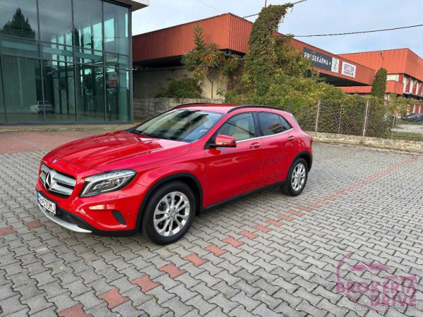 Mercedes-Benz GLA trieda 180 