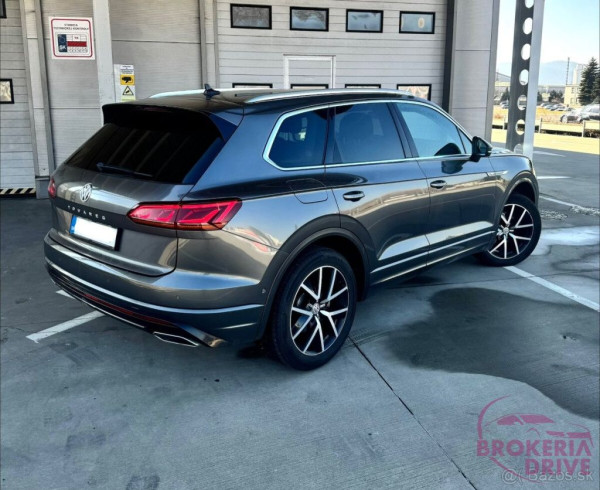 Volkswagen Touareg Volkswagen Touareg R-Line 3.0 TDI V6 - 4-Motion