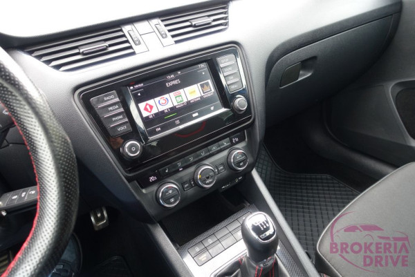 Škoda Octavia 2.0 TDI CR RS, M6, 135kW, 4d._dsc02822.jpg