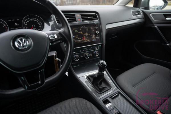 1.0 TSI 85 kW _volkswagen_golf_variant_1.0tsi_85kw_autobono_sro_dovozaut_nitra-13.jpg
