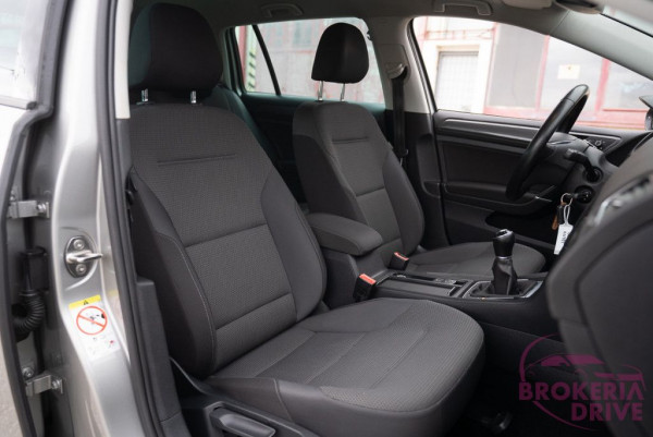 1.0 TSI 85 kW _volkswagen_golf_variant_1.0tsi_85kw_autobono_sro_dovozaut_nitra-20.jpg