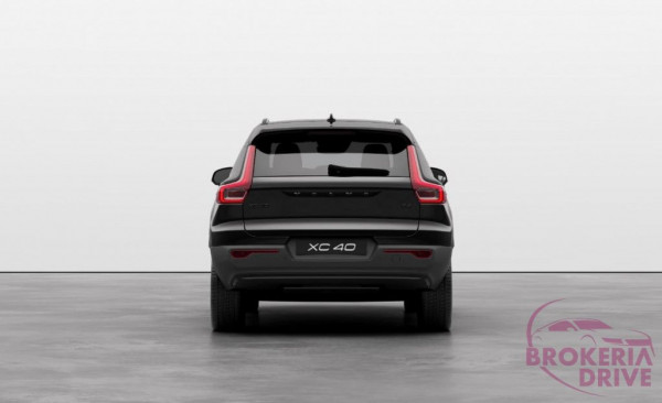 Volvo B4 (P) Ultra Black Edition AT7 FWD