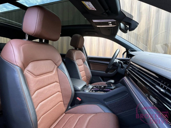 R-Line 4Motion Tiptronic_471817827_1122028573265455_1000331865945401784_n.jpg