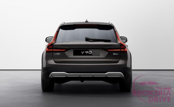 Volvo B6 (P) Plus Bright AT8 AWD