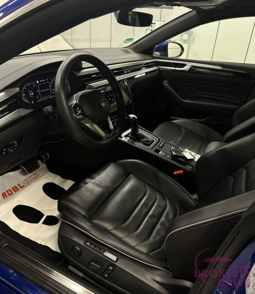 R-line 4motion _image_interier_front