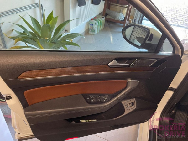 R-line,2.0 TSI 4motion_173162618(8).jpg