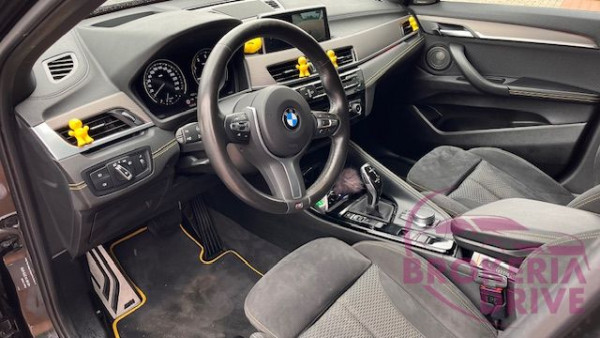  20d X-drive M Sport_image_interier_front